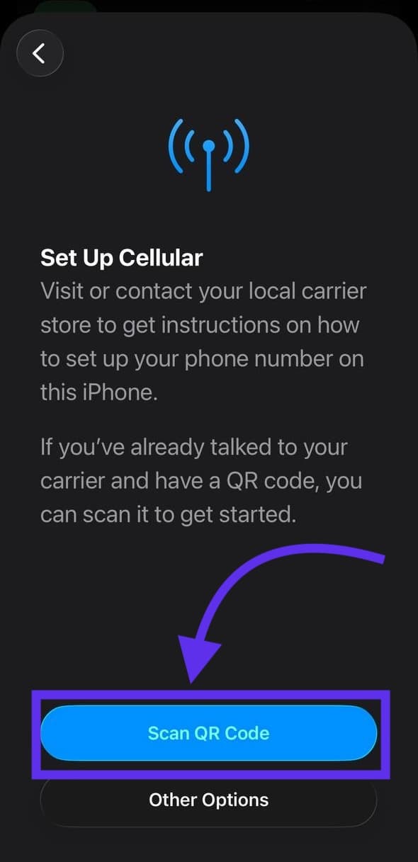 iPhone-ի Բջջային կապի կարգավորման էկրան՝ ընդգծված Սկանավորել QR կոդը կոճակով